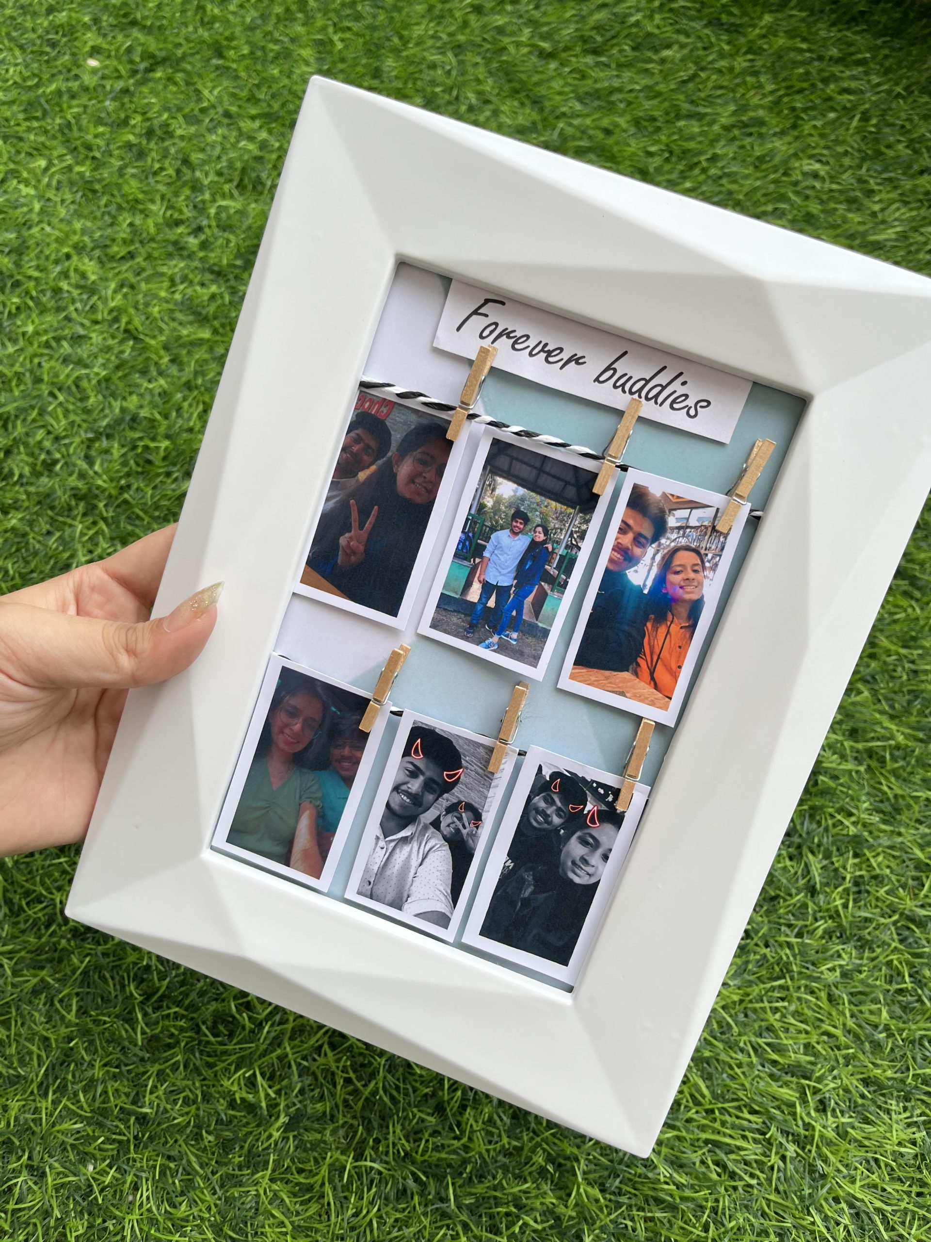 Frame (White Polaroid frame)